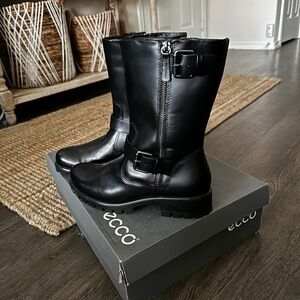 New ECCO Women's Modtray Moto Boot Mid Calf, size 40 eu, US 9